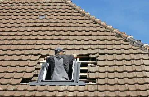 Pose de velux - Murat-le-Quaire